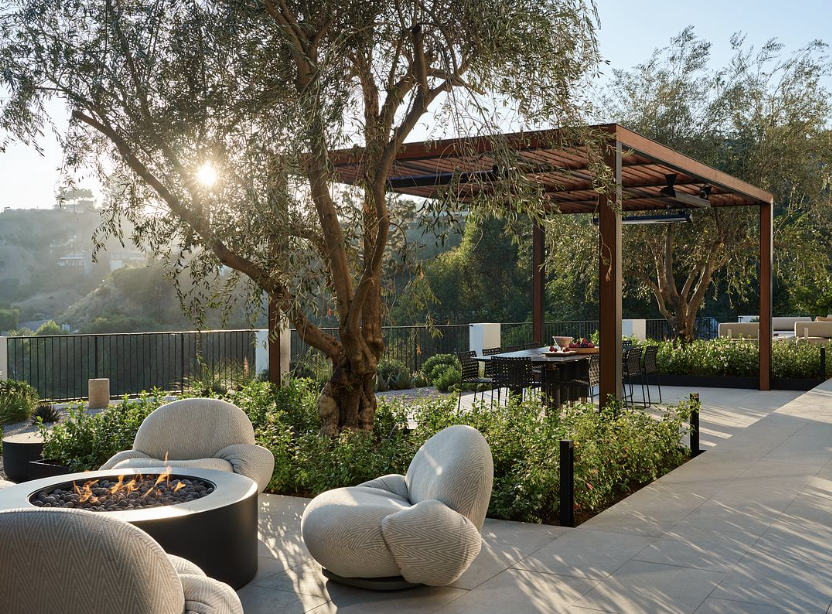 Top 10 Garden Decorations That Make Outdoor Spaces Look More Luxurious in 2026